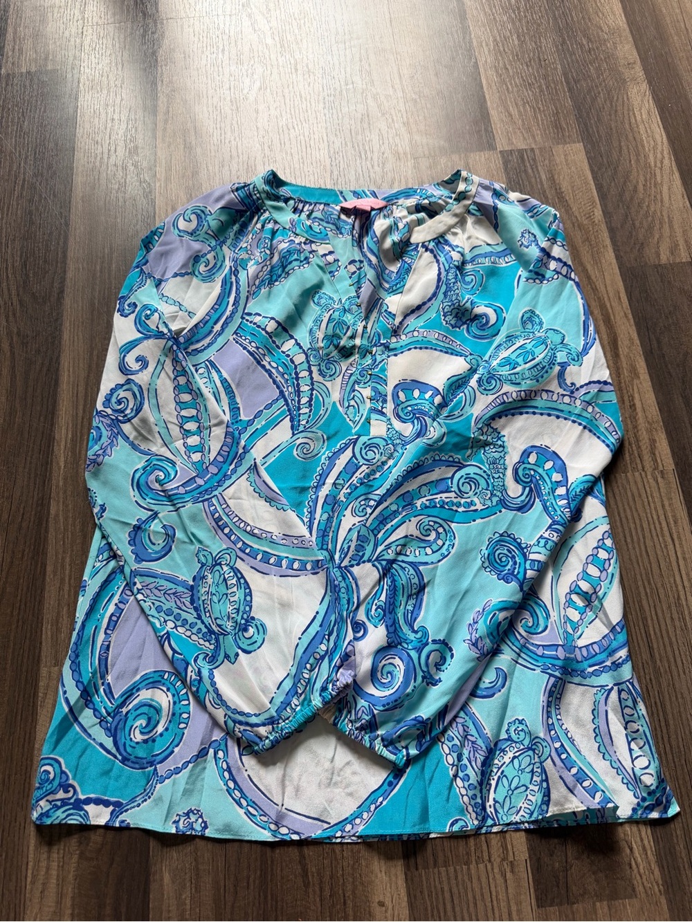 Lilly Pulitzer 100% Silk Paisley Blouse XS Blue Aqua